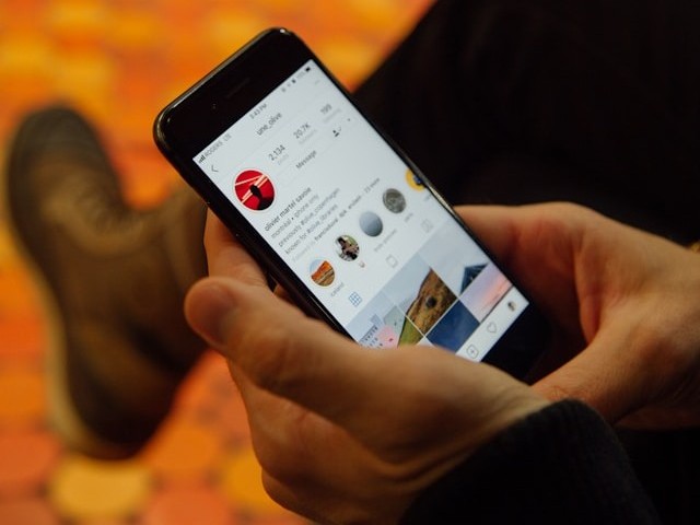 Charles Deluvio/ unsplash